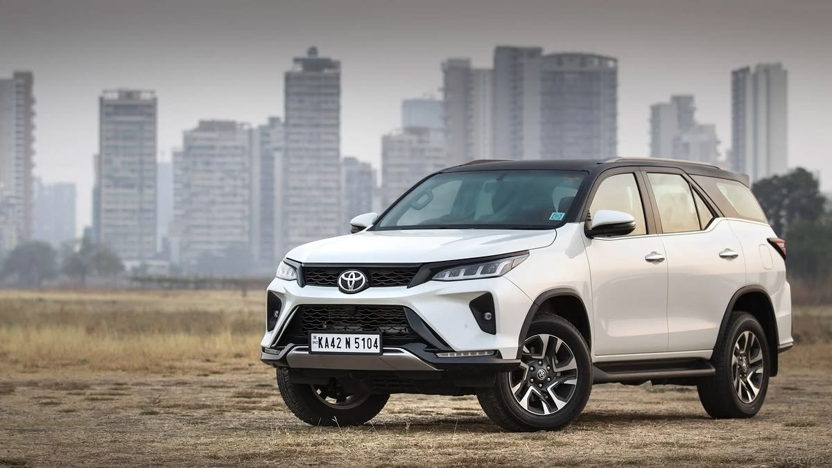 Innova Crysta Car Rental in Chennai - Sindhu Travels